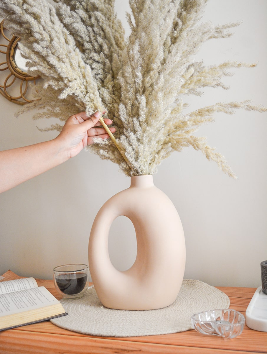 White Acadia Stoneware Vase