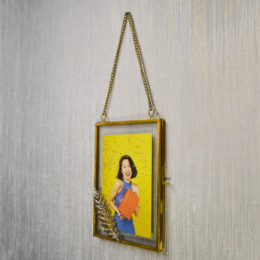hanging wall photo frames